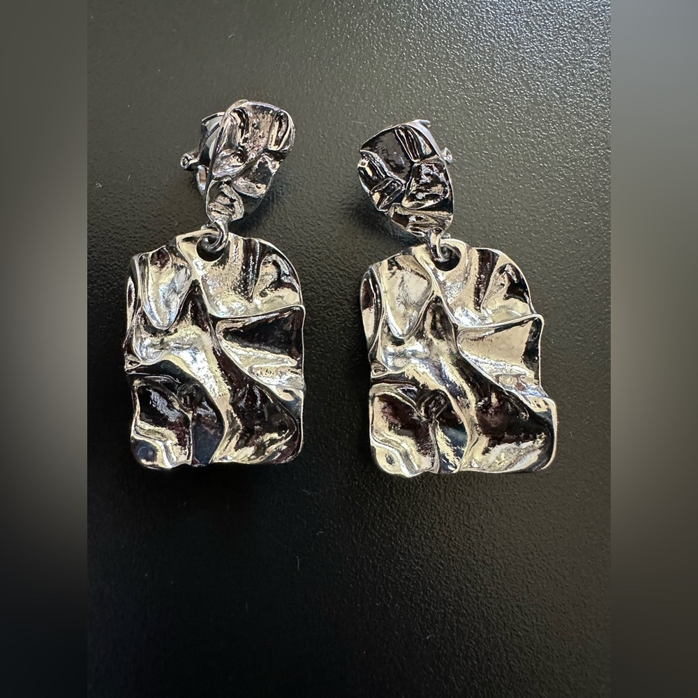 Silver Textured clip on Earrings